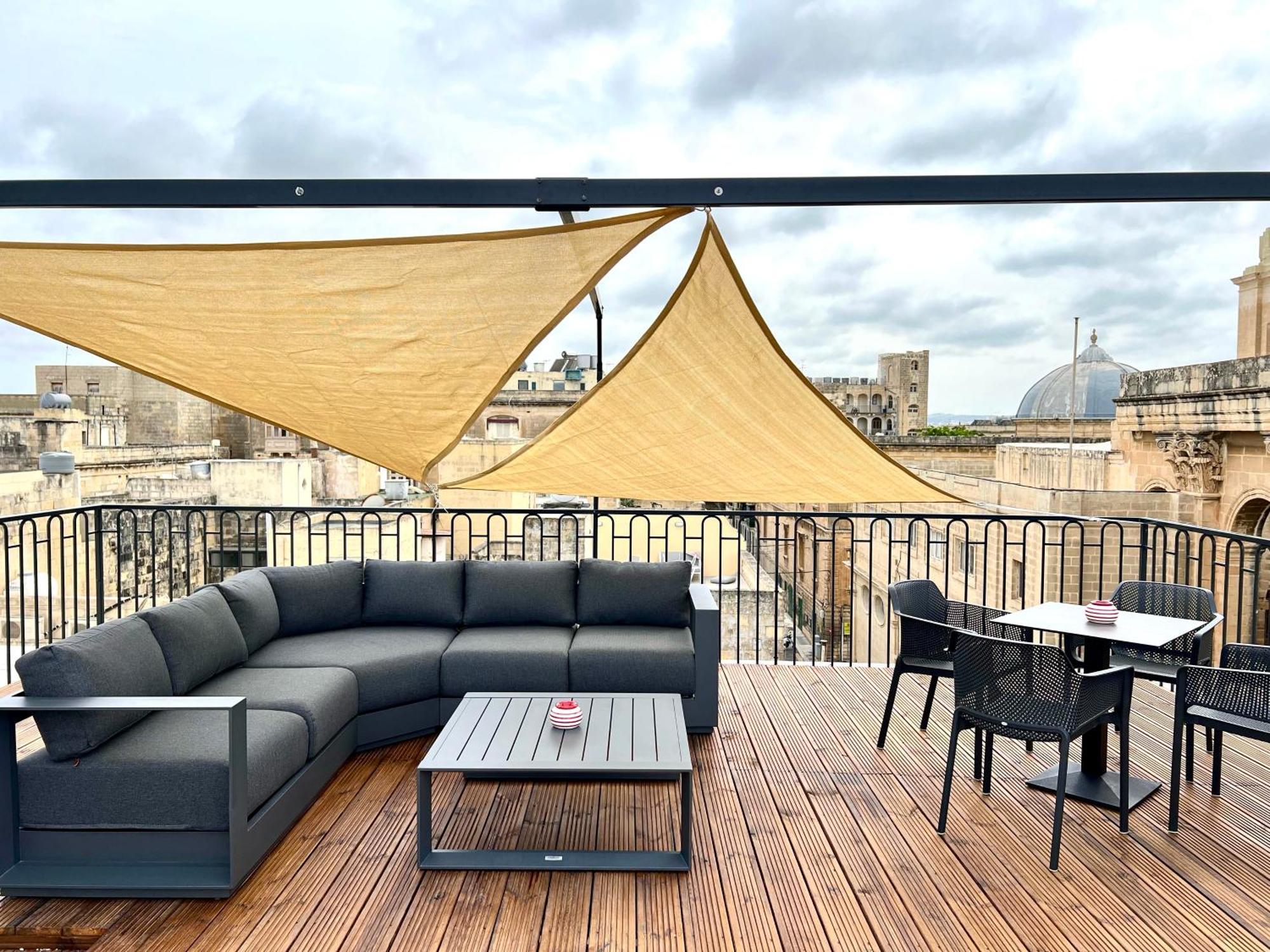 Florette Suite 1Br With Stunning Lounge Terrace By Arcobnb Il-Furjana Dış mekan fotoğraf